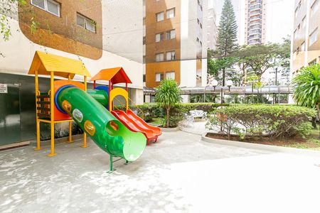 Apartamento à venda com 70m², 2 quartos e 1 vaga Apartamento à venda com 70m², 2 quartos e 1 vagaPlayground