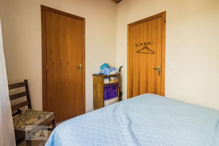 Casa à venda com 319m², 4 quartos e 4 vagas Casa à venda com 319m², 4 quartos e 4 vagasDormitório2