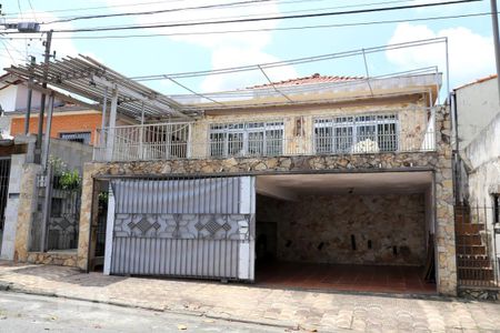 Casa para alugar com 200m², 4 quartos e 3 vagasFachada 