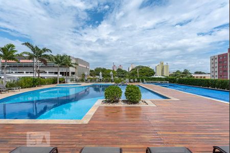 Apartamento à venda com 66m², 2 quartos e 1 vaga Apartamento à venda com 66m², 2 quartos e 1 vagaÁrea comum - Piscina