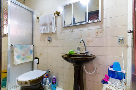 Casa para alugar com 214m², 4 quartos e 2 vagas Casa para alugar com 214m², 4 quartos e 2 vagasBanheiro da suíte