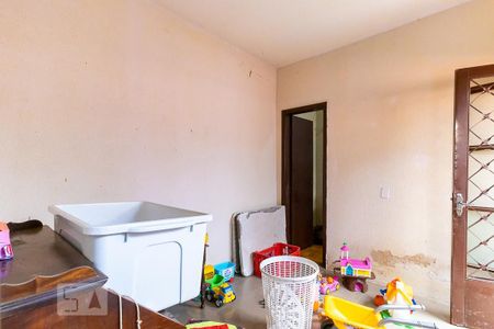 Casa para alugar com 214m², 4 quartos e 2 vagas Casa para alugar com 214m², 4 quartos e 2 vagasCasa de fundos - Sala