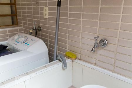 Casa à venda com 125m², 3 quartos e 2 vagas Casa à venda com 125m², 3 quartos e 2 vagasÁrea de serviço - Torneiras
