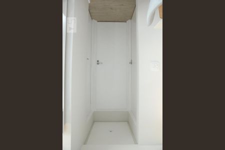 Corredor de apartamento para alugar com 2 quartos, 49m² em Jardim Celeste, São Paulo