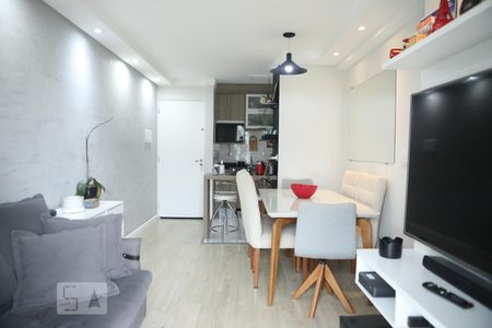 Sala de apartamento para alugar com 2 quartos, 49m² em Jardim Celeste, São Paulo