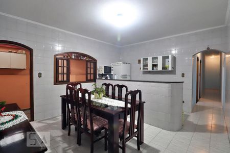 Casa à venda com 224m², 3 quartos e 5 vagasCozinha