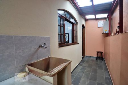 Casa à venda com 224m², 3 quartos e 5 vagasCorredor Lateral