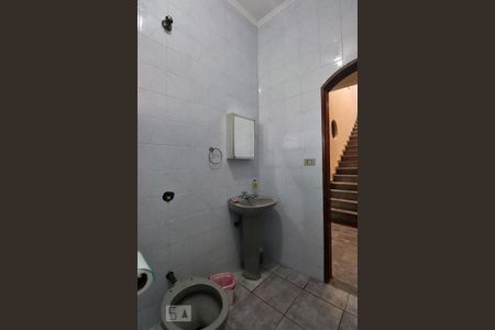 Casa à venda com 224m², 3 quartos e 5 vagasBanheiro de Serviço
