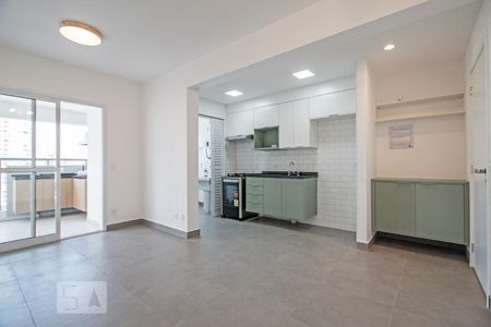 Sala e Cozinha de apartamento para alugar com 2 quartos, 75m² em Santo Amaro, São Paulo