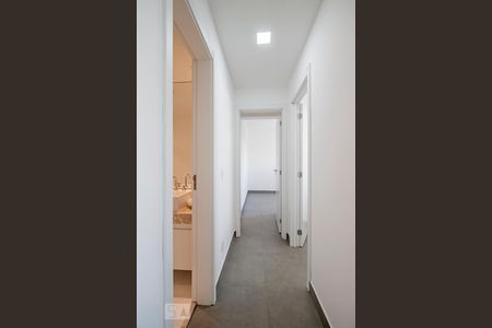 Hall dos Quartos e Banheiro de apartamento para alugar com 2 quartos, 75m² em Santo Amaro, São Paulo