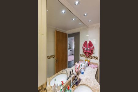 Apartamento à venda com 72m², 3 quartos e 1 vaga Apartamento à venda com 72m², 3 quartos e 1 vagaEspelho do Banheiro