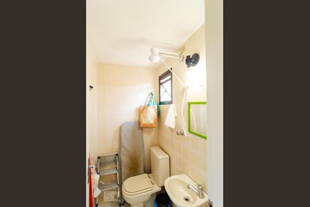 Apartamento para alugar com 80m², 2 quartos e 1 vaga Apartamento para alugar com 80m², 2 quartos e 1 vagaBanheiro de Serviço