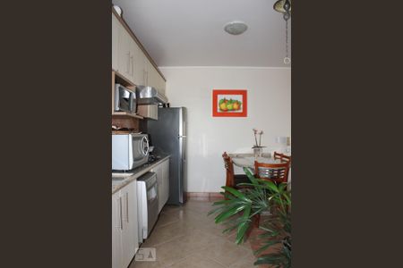 Apartamento à venda com 214m², 3 quartos e 2 vagasCozinha