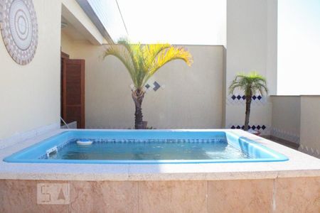Apartamento à venda com 214m², 3 quartos e 2 vagasPiscina
