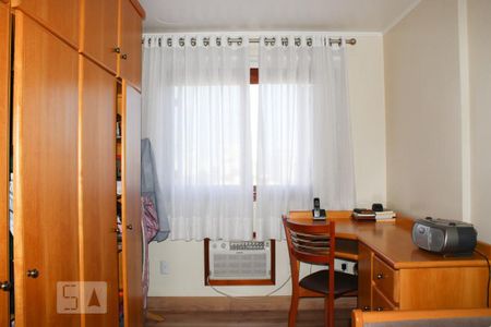 Apartamento à venda com 214m², 3 quartos e 2 vagasQuarto 3