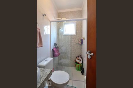 Casa à venda com 120m², 3 quartos e 2 vagasBanheiro da Suíte 1