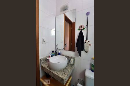 Casa à venda com 120m², 3 quartos e 2 vagasBanheiro Social