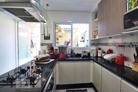 Casa à venda com 120m², 3 quartos e 2 vagasCozinha