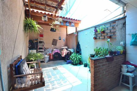 Casa à venda com 120m², 3 quartos e 2 vagasÁrea de Serviço