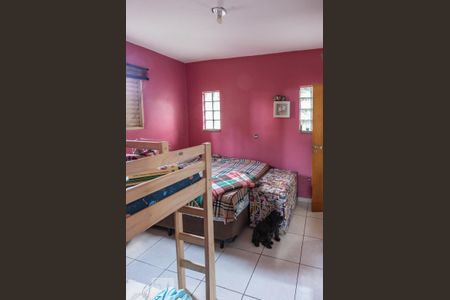 Casa à venda com 350m², 4 quartos e 3 vagasQuarto da Casa dos Fundos