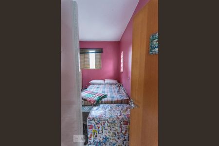 Casa à venda com 350m², 4 quartos e 3 vagasQuarto da Casa dos Fundos