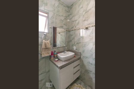 Casa à venda com 350m², 4 quartos e 3 vagasBanheiro 1