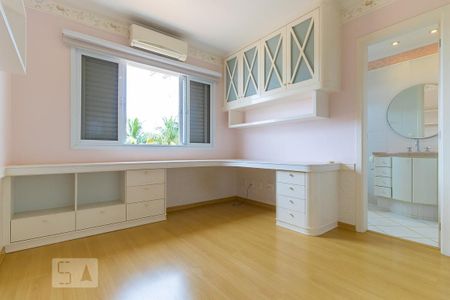 Casa de condomínio à venda com 498m², 6 quartos e 4 vagasQuarto da suíte 3