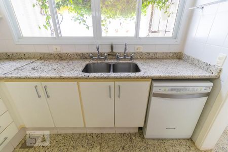 Casa de condomínio à venda com 498m², 6 quartos e 4 vagasCozinha