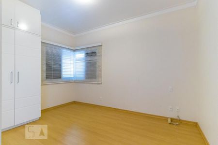 Casa de condomínio à venda com 498m², 6 quartos e 4 vagasQuarto da suíte 5