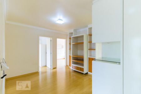 Casa de condomínio à venda com 498m², 6 quartos e 4 vagasHall das suítes do piso superior