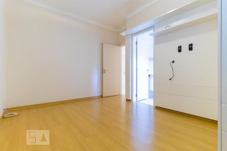 Casa de condomínio à venda com 498m², 6 quartos e 4 vagasQuarto da suíte 5