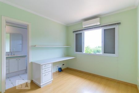 Casa de condomínio à venda com 498m², 6 quartos e 4 vagasQuarto da suíte 2