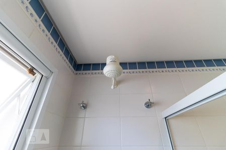 Casa de condomínio à venda com 498m², 6 quartos e 4 vagasBanheiro da suíte 6