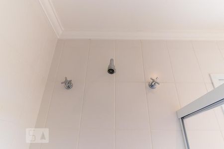 Casa de condomínio à venda com 498m², 6 quartos e 4 vagasBanheiro da suíte 4