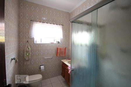 Casa à venda com 157m², 3 quartos e 5 vagasBanheiro Casa 1