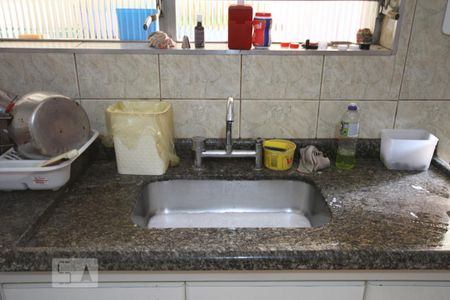 Casa à venda com 157m², 3 quartos e 5 vagasCozinha Casa 1