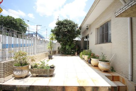 Casa à venda com 157m², 3 quartos e 5 vagasQuintal frente