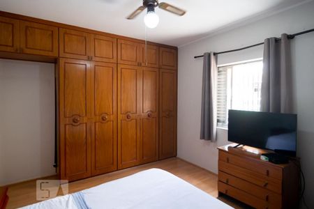 Casa à venda com 159m², 3 quartos e 2 vagas Casa à venda com 159m², 3 quartos e 2 vagasQuarto 1