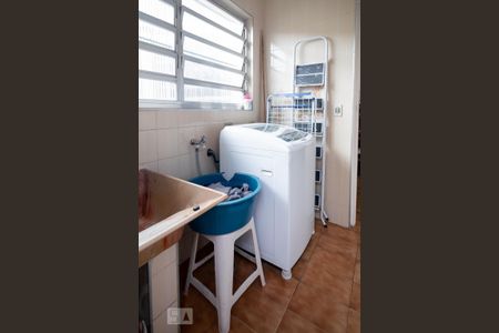 Casa à venda com 159m², 3 quartos e 2 vagas Casa à venda com 159m², 3 quartos e 2 vagasÁrea de Serviço