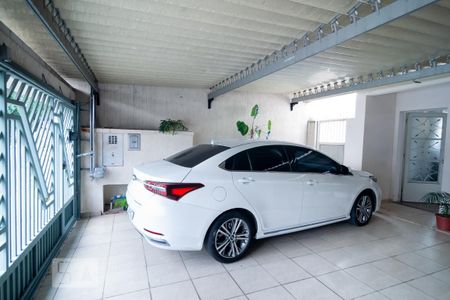 Casa à venda com 159m², 3 quartos e 2 vagas Casa à venda com 159m², 3 quartos e 2 vagasGaragem