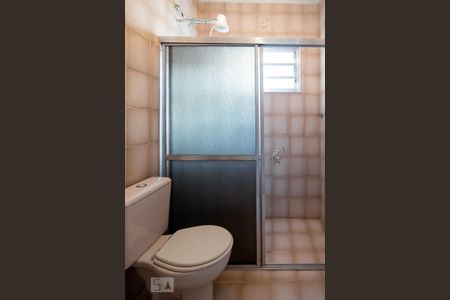 Casa à venda com 159m², 3 quartos e 2 vagas Casa à venda com 159m², 3 quartos e 2 vagasBanheiro de Serviço