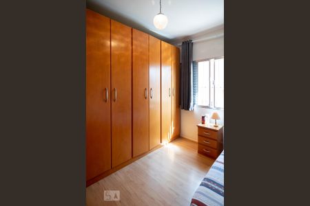 Casa à venda com 159m², 3 quartos e 2 vagas Casa à venda com 159m², 3 quartos e 2 vagasQuarto 2