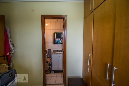 Apartamento à venda com 80m², 3 quartos e 2 vagasSuíte 2
