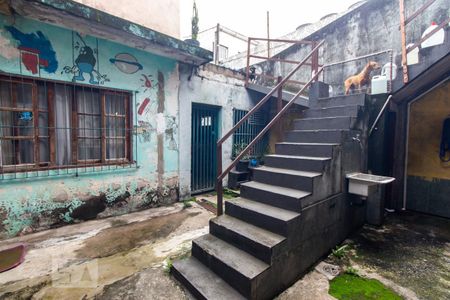 Casa à venda com 202m², 2 quartos e 3 vagas Casa à venda com 202m², 2 quartos e 3 vagasÁrea externa