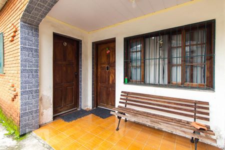 Casa à venda com 202m², 2 quartos e 3 vagas Casa à venda com 202m², 2 quartos e 3 vagasEntrada