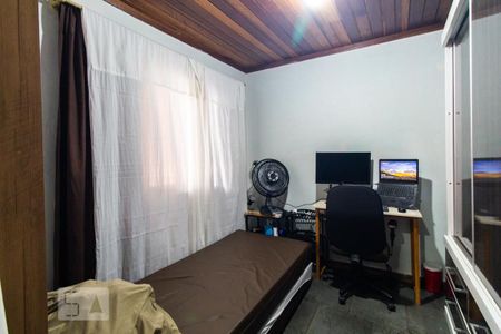 Casa à venda com 202m², 2 quartos e 3 vagas Casa à venda com 202m², 2 quartos e 3 vagasQuarto de serviço