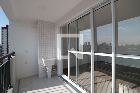 Varanda e Area de serviço  de apartamento para alugar com 2 quartos, 48m² em Vila Invernada, São Paulo