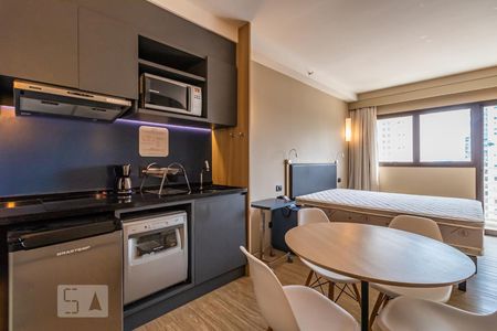 Cozinha de kitnet/studio para alugar com 1 quarto, 34m² em Alphaville Industrial, Barueri