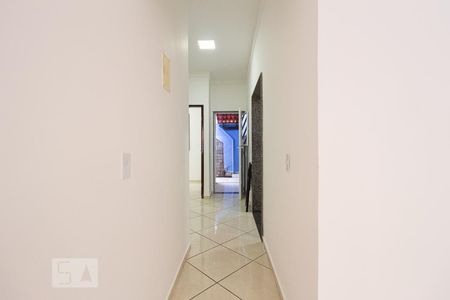 Corredor de casa para alugar com 3 quartos, 186m² em Campo Grande, Rio de Janeiro