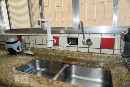 Casa à venda com 218m², 3 quartos e 3 vagasCozinha